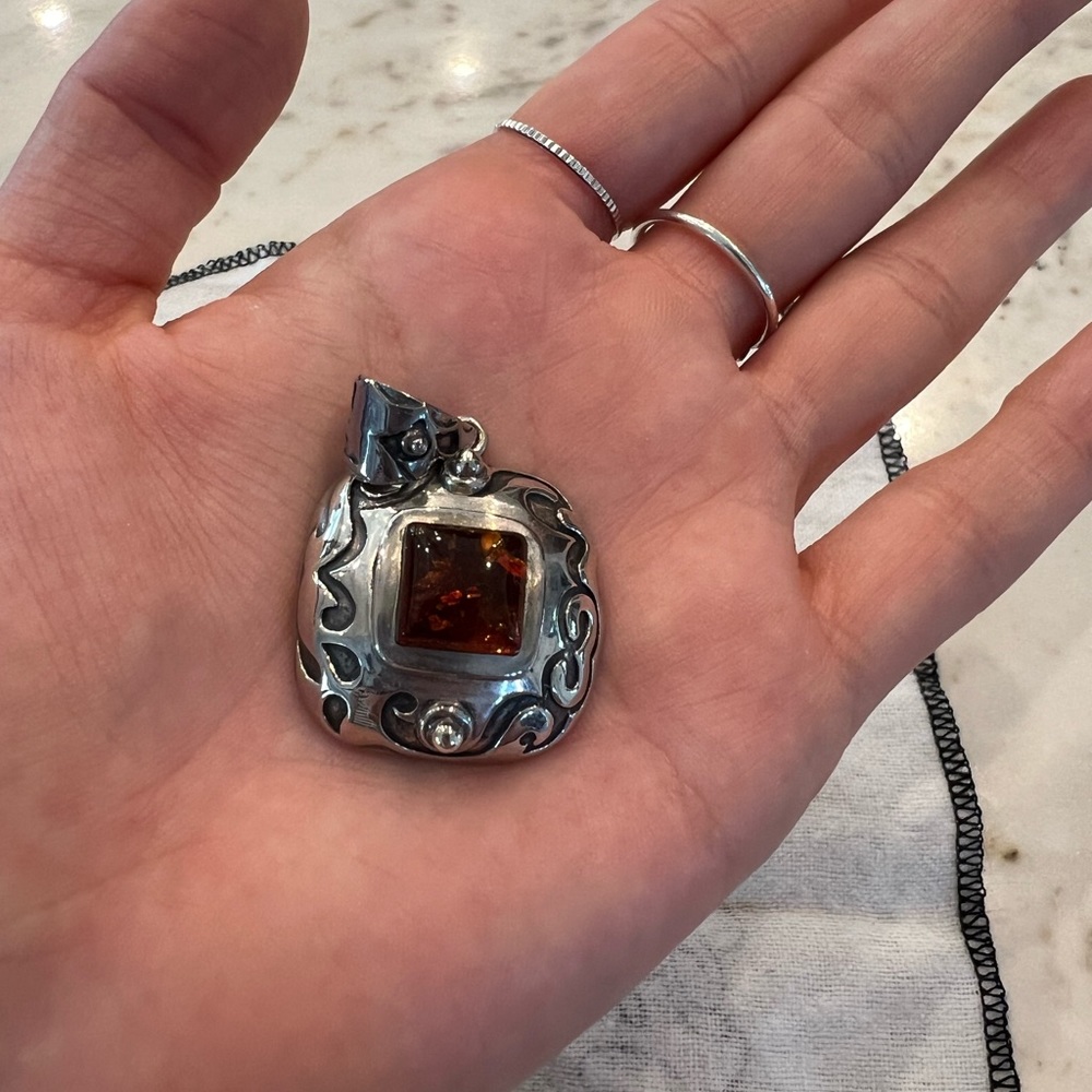 Vintage Silpada Amber pendant